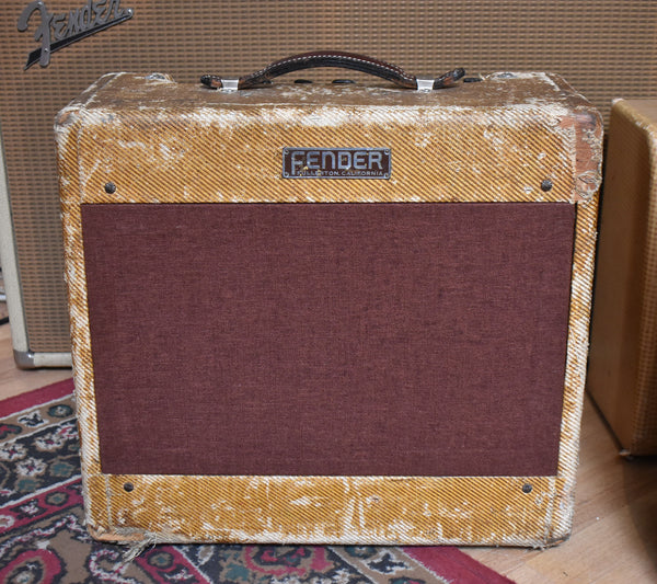 1954-Fender-Tweed-Deluxe-5D3-Amplifier-Sell-Your-Guitar-Imperial-Vintage-Guitars