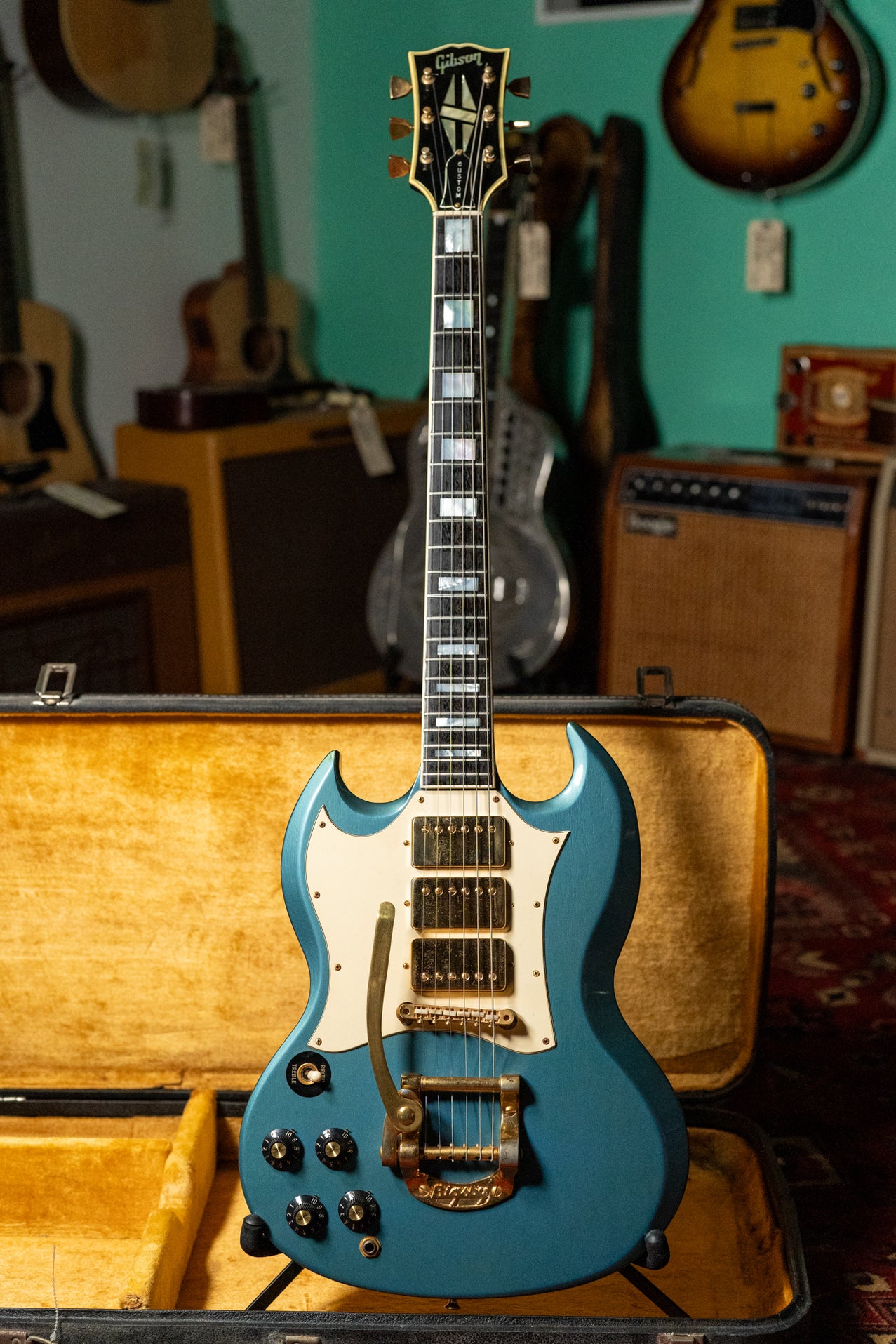 Gibson Custom 1968 Gibson SG Custom Pelham Blue Factory Bigsby Left-Handed 1 of 2 Ev ...