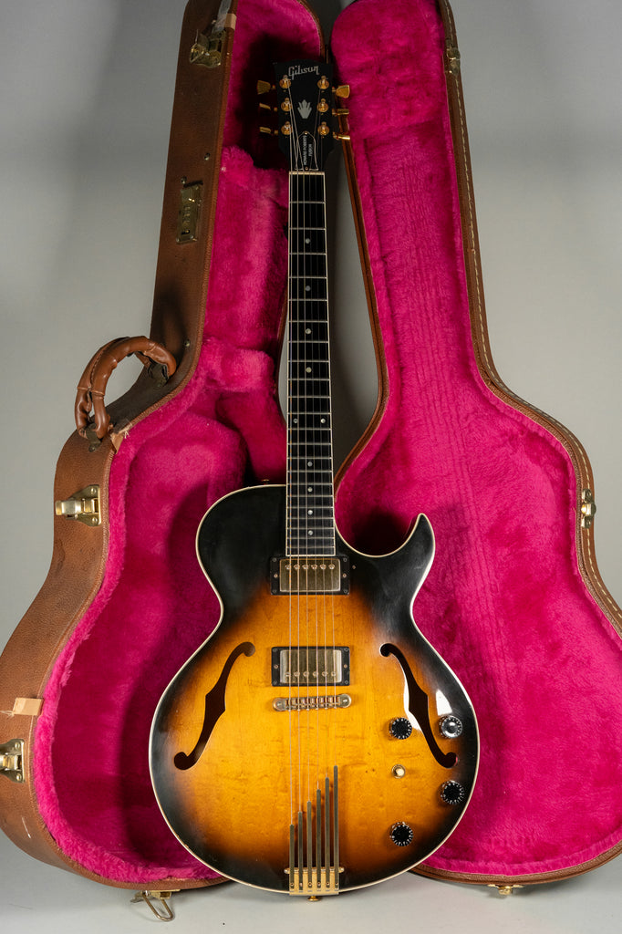 1992 Gibson Howard Roberts Fusion III Sunburst Finish w/OHSC