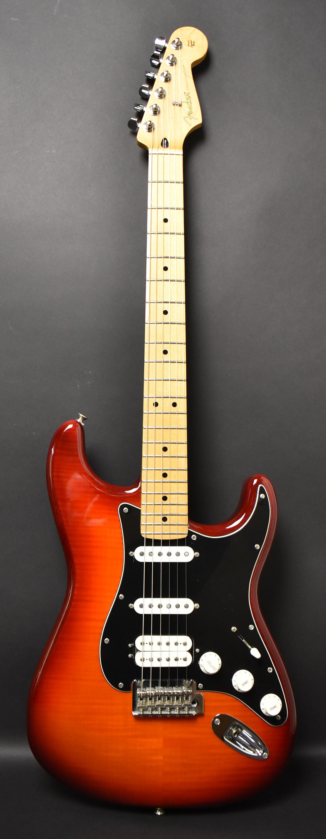 2018 Fender Player Stratocaster Plus Top HSS Aged Cherry Sunburst