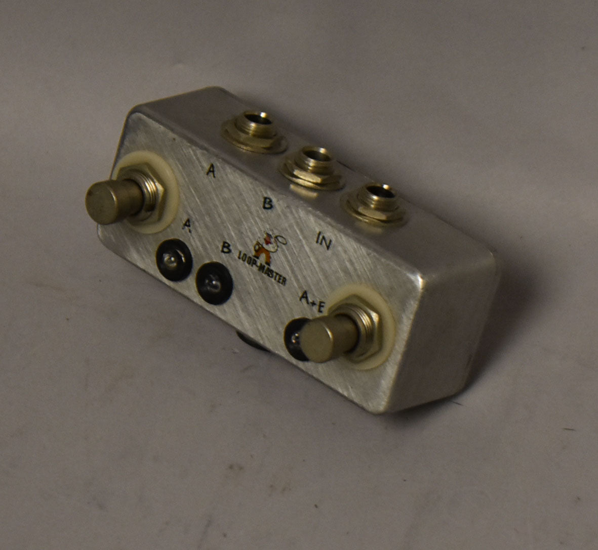 Loop-Master A/B/Y Switcher Guitar Effect Pedal | Mass Street Music Loop-Master A/B/Y Switcher Guitar Effect Pedal | Mass Street Music
