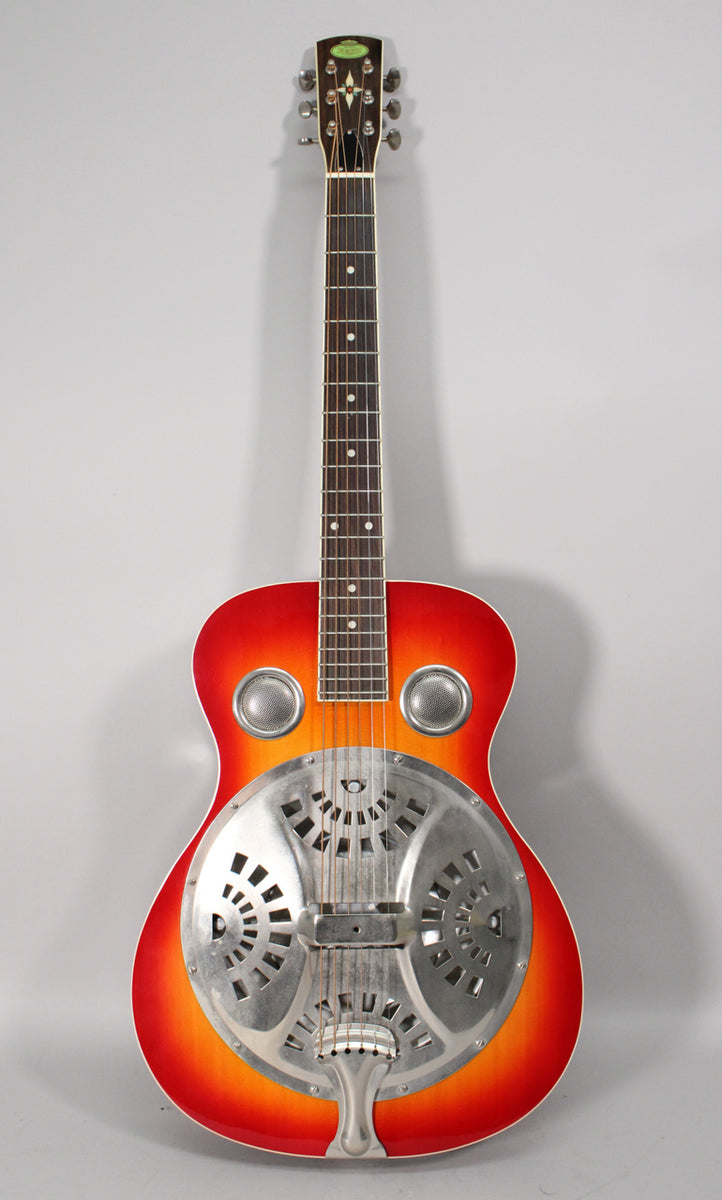 Regal RD-40V Studio Series Round Neck Resonator Cherry Sunburst