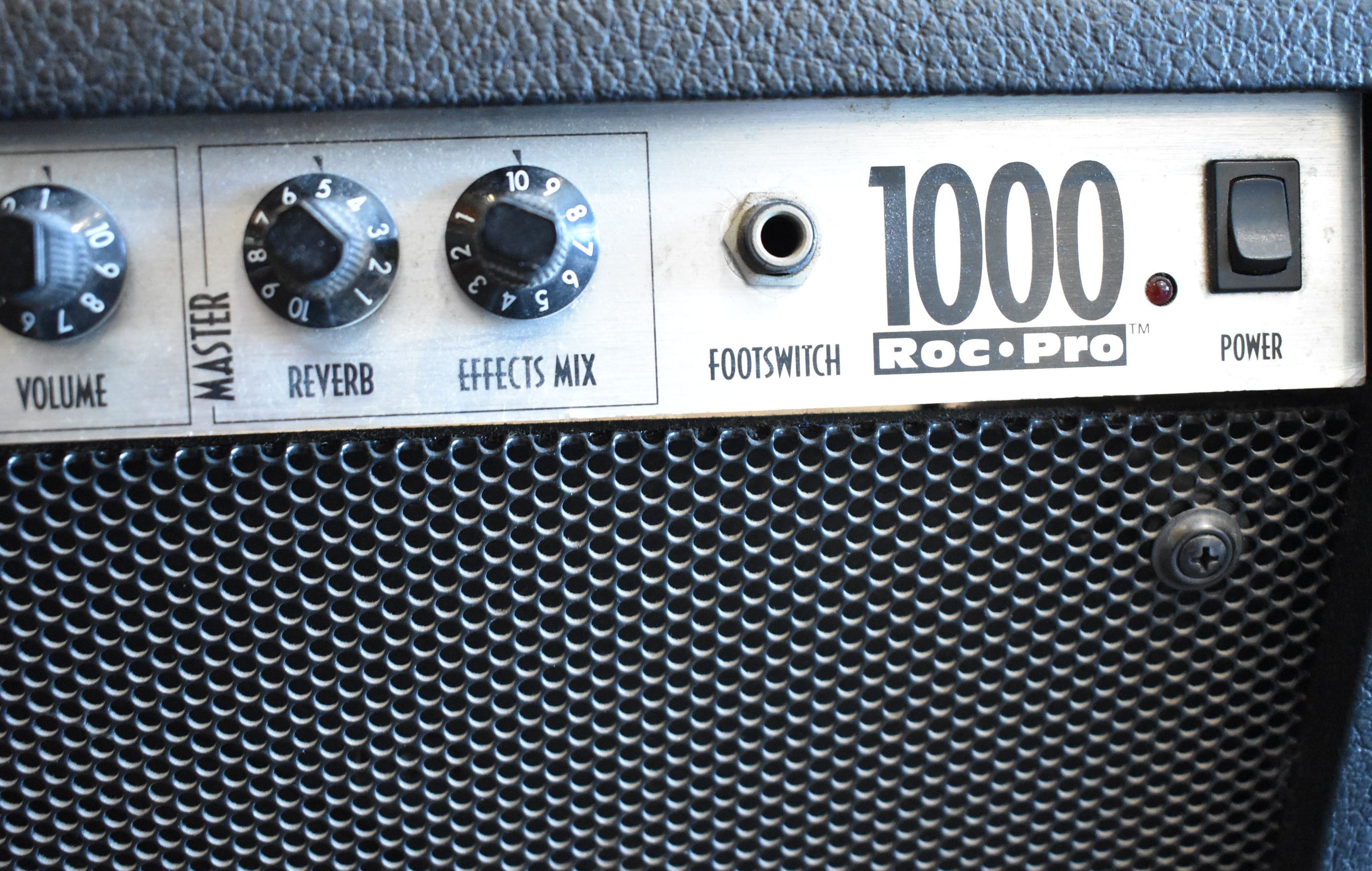 Fender Roc Pro 1000 2-Channel 100-Watt 1x12