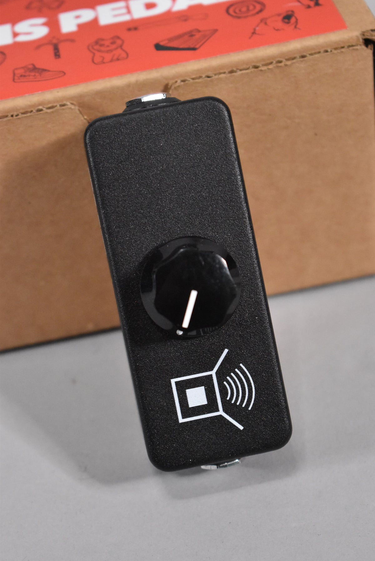 JHS Little Black Amp Box Passive Amp Attenuator Imperial Vintage Guitars