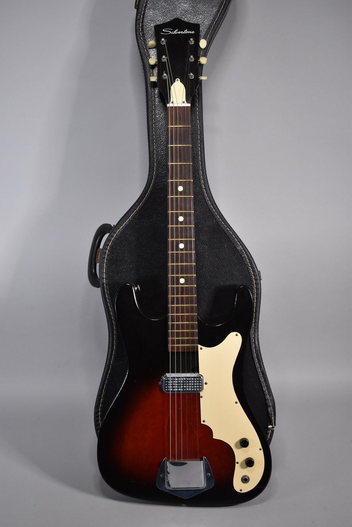 1960s SIlvertone Kay 1410 Sunburst Finish Electric Guitar w/OSSC – Imperial  Vintage Guitars