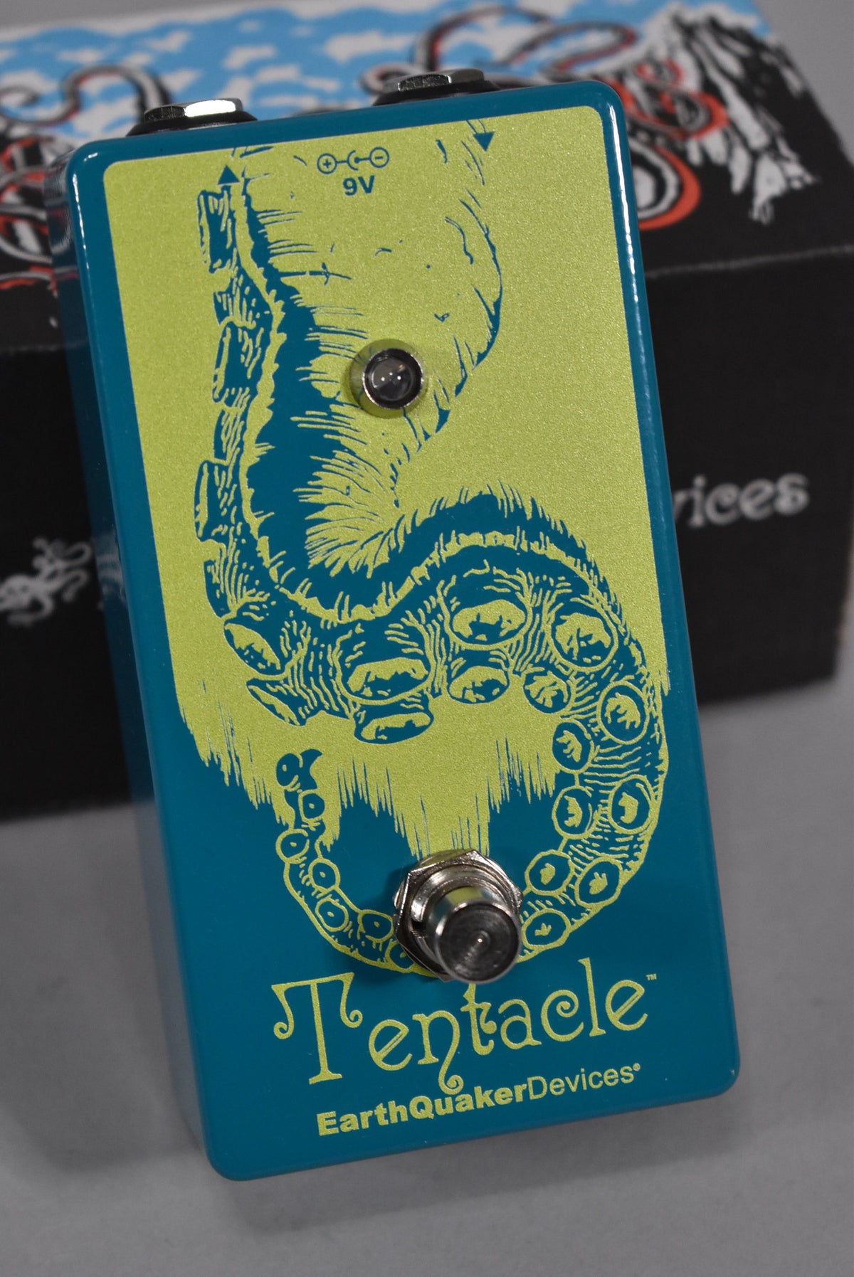 EarthQuaker Devices Tentacle V2 Analog Octave Up Effects Pedal 