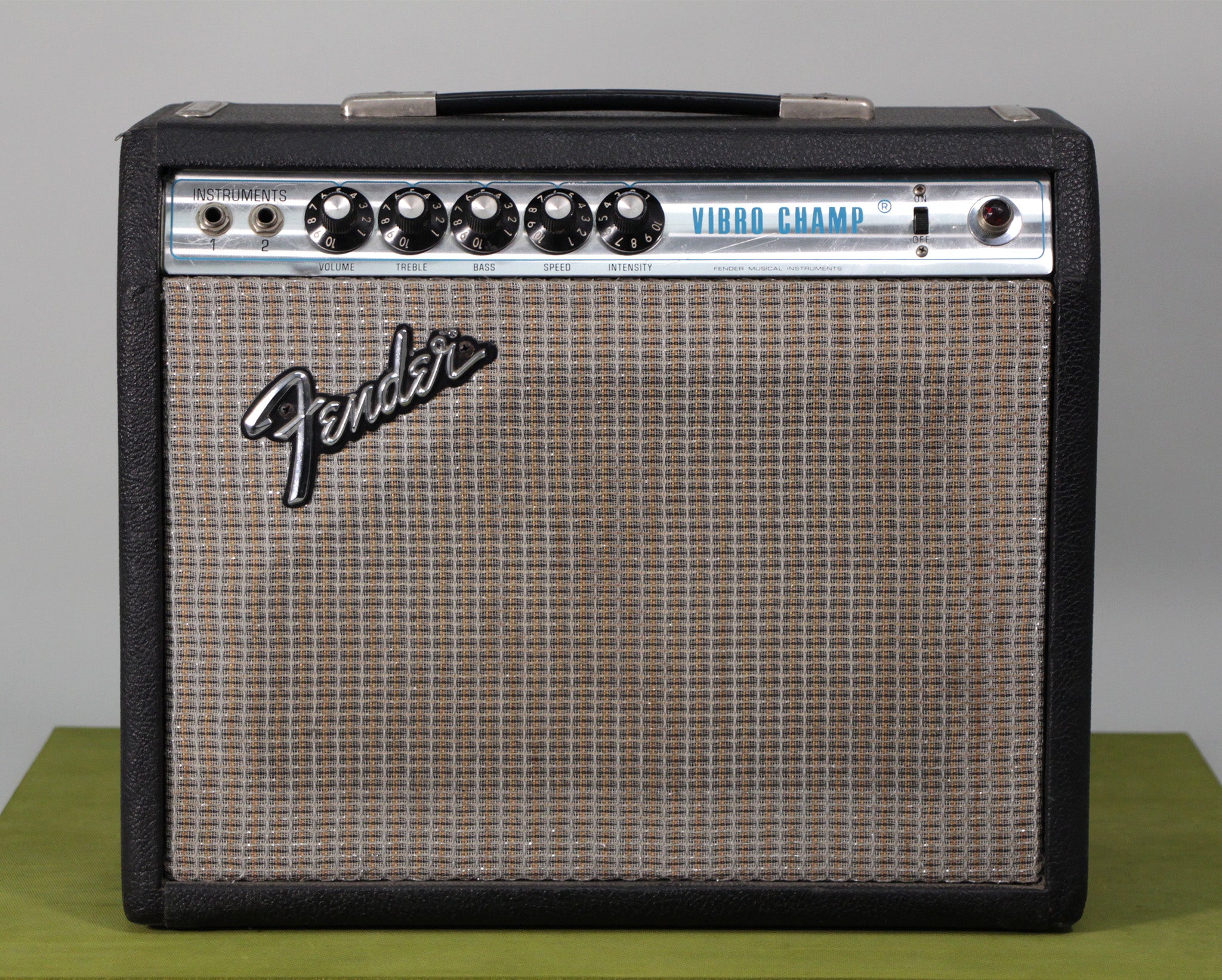 1975 Fender Vibro Champ Silverface Vintage Combo Amp – Imperial 