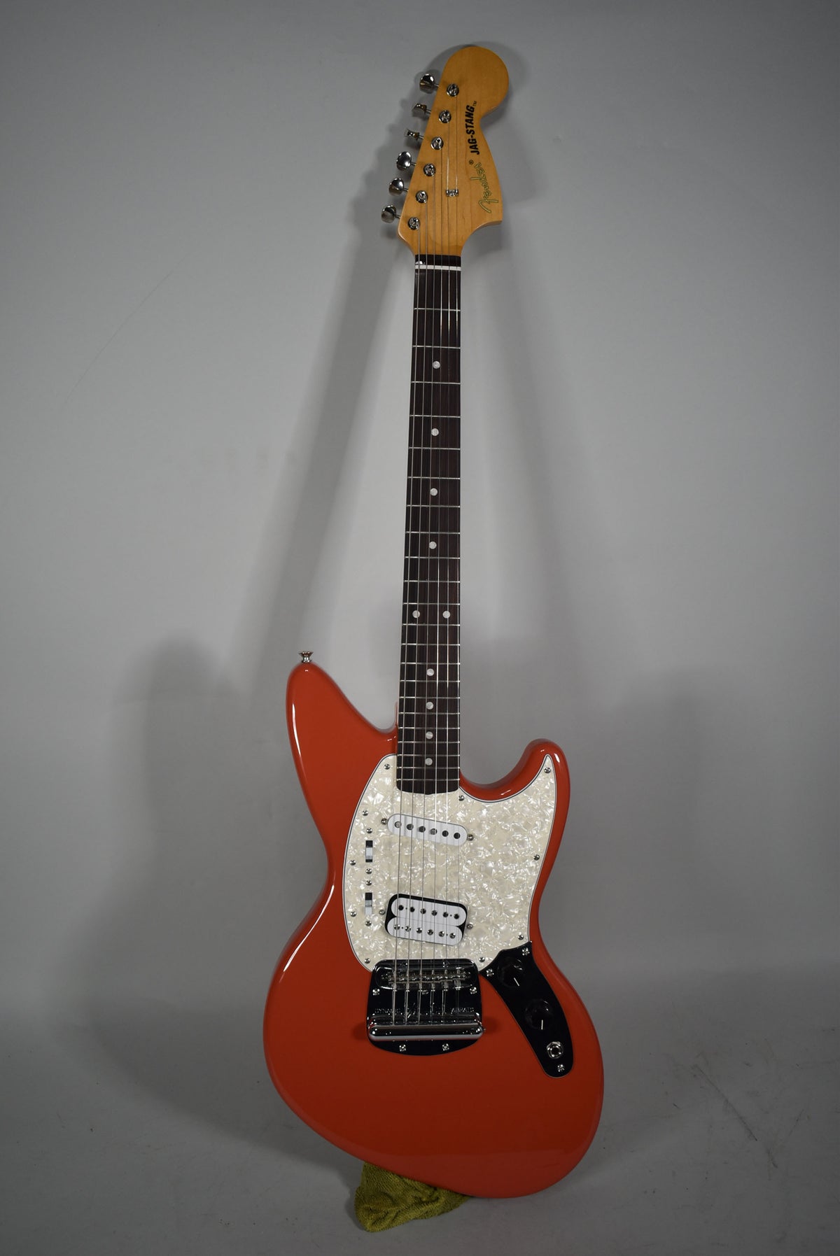 2021 Fender Kurt Cobain Jag-Stang Dakota Red Finish Electric