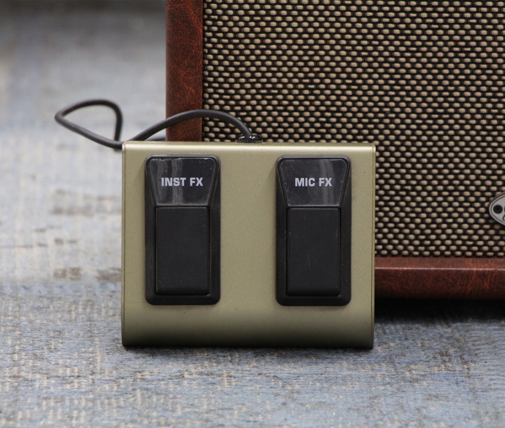 Behringer Ultracoustic ACX450 Acoustic Combo Amp w/Footswitch