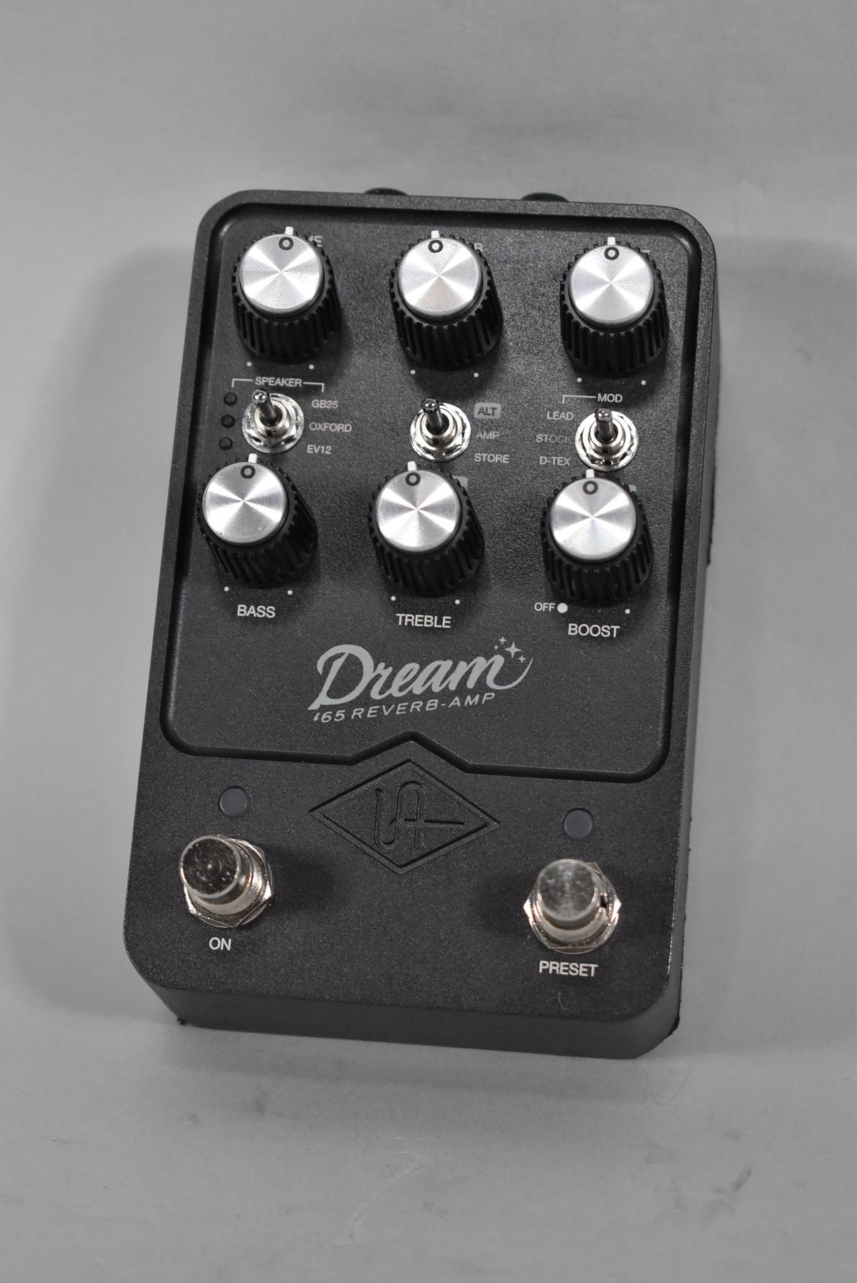UAFX Dream ' Reverb Amplifier Universal Audio   פדלים ומולטי אפקט